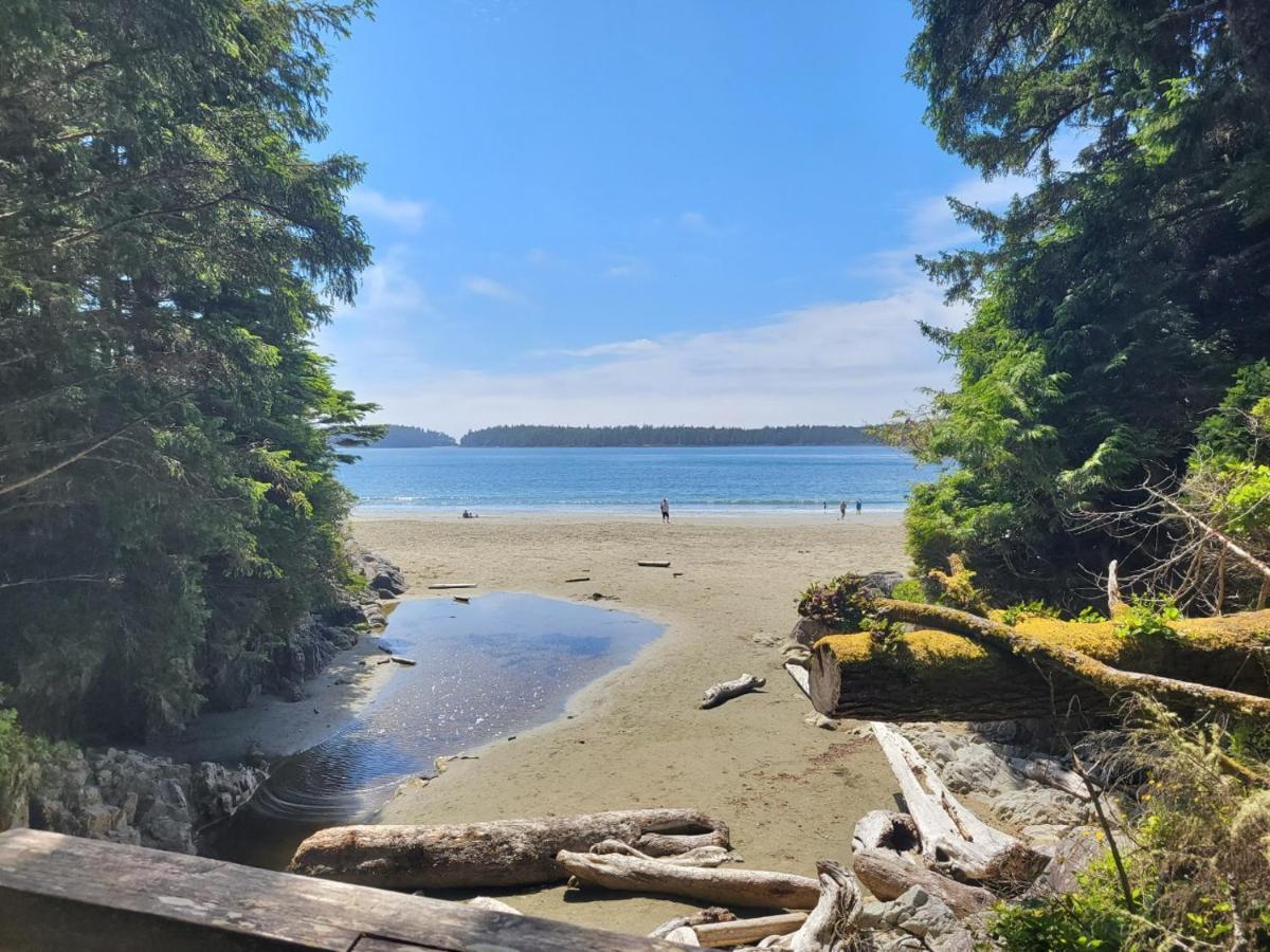 Schooner Motel Tofino Exterior photo